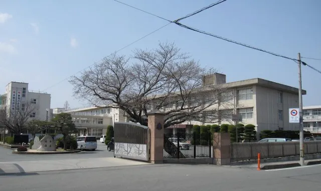 新田雄史 三重県立松阪高等学校